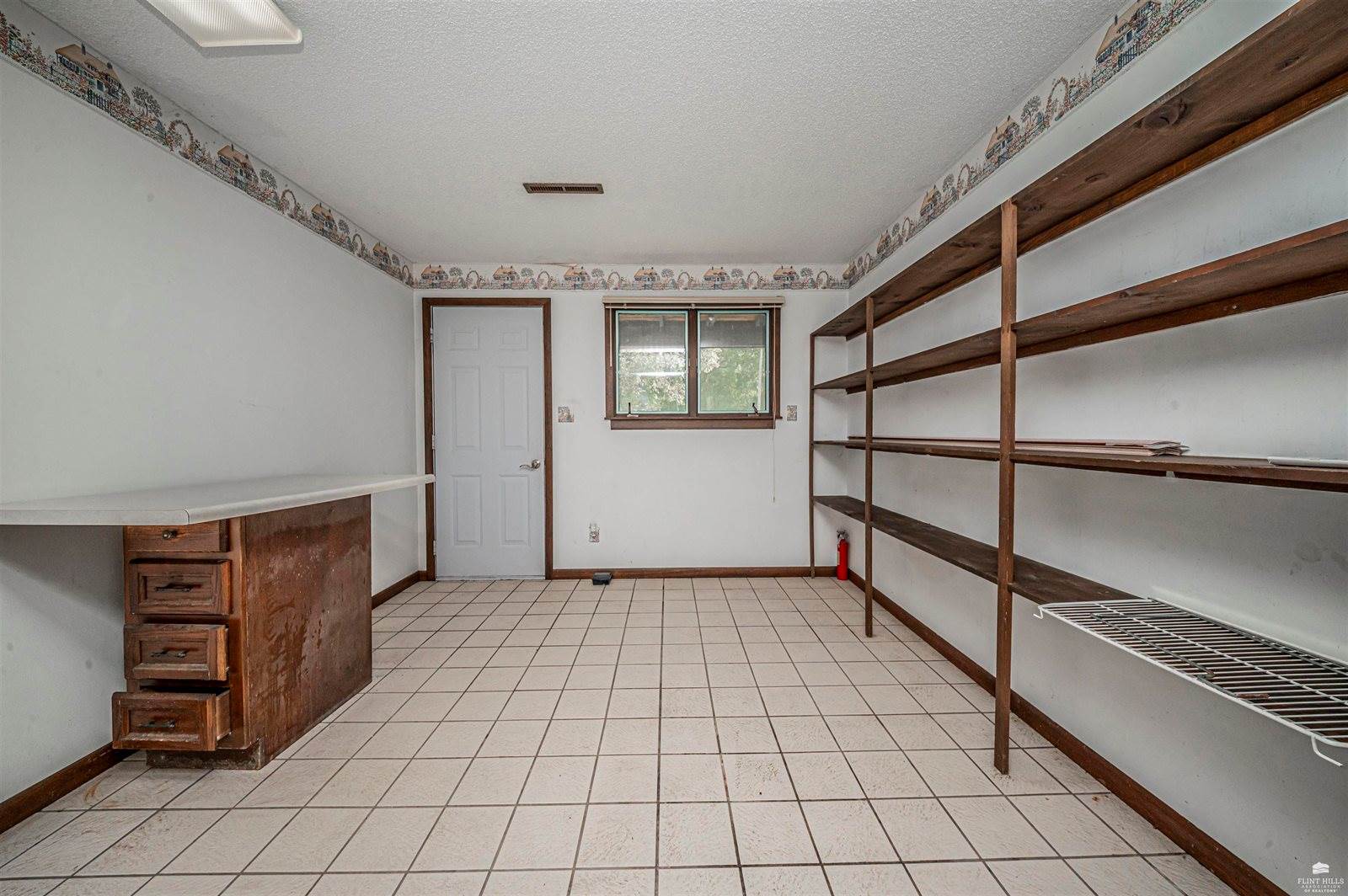 3100 Rolling Hills Drive, Milford, KS 66514