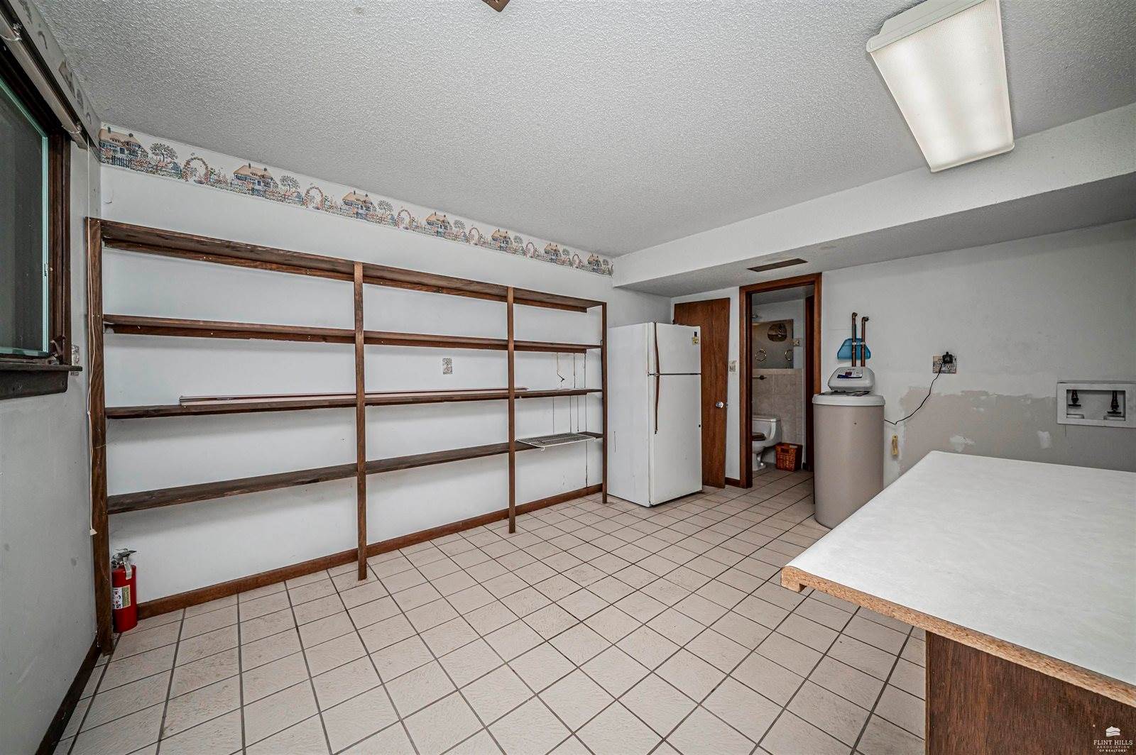 3100 Rolling Hills Drive, Milford, KS 66514