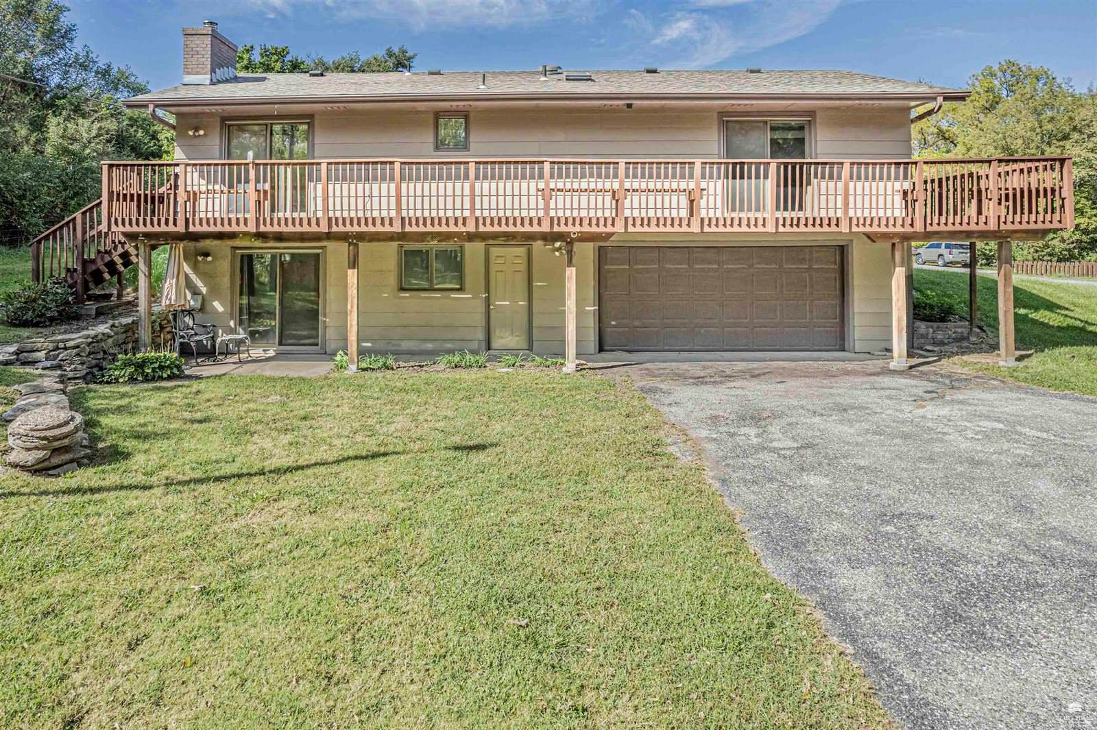 3100 Rolling Hills Drive, Milford, KS 66514