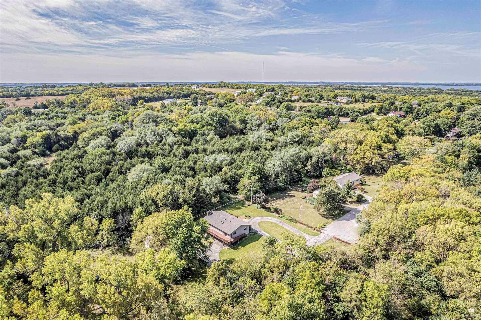 3100 Rolling Hills Drive, Milford, KS 66514
