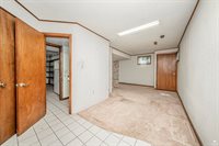 3100 Rolling Hills Drive, Milford, KS 66514