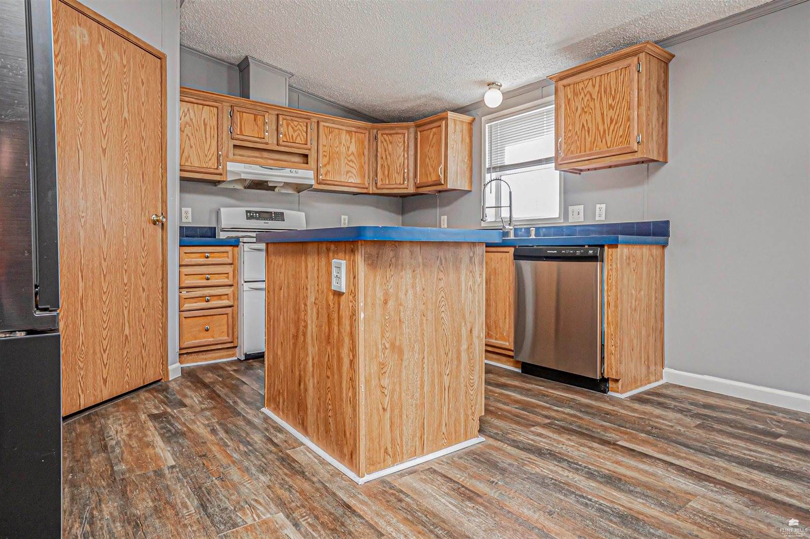 7028 North US 77, Milford, KS 66514