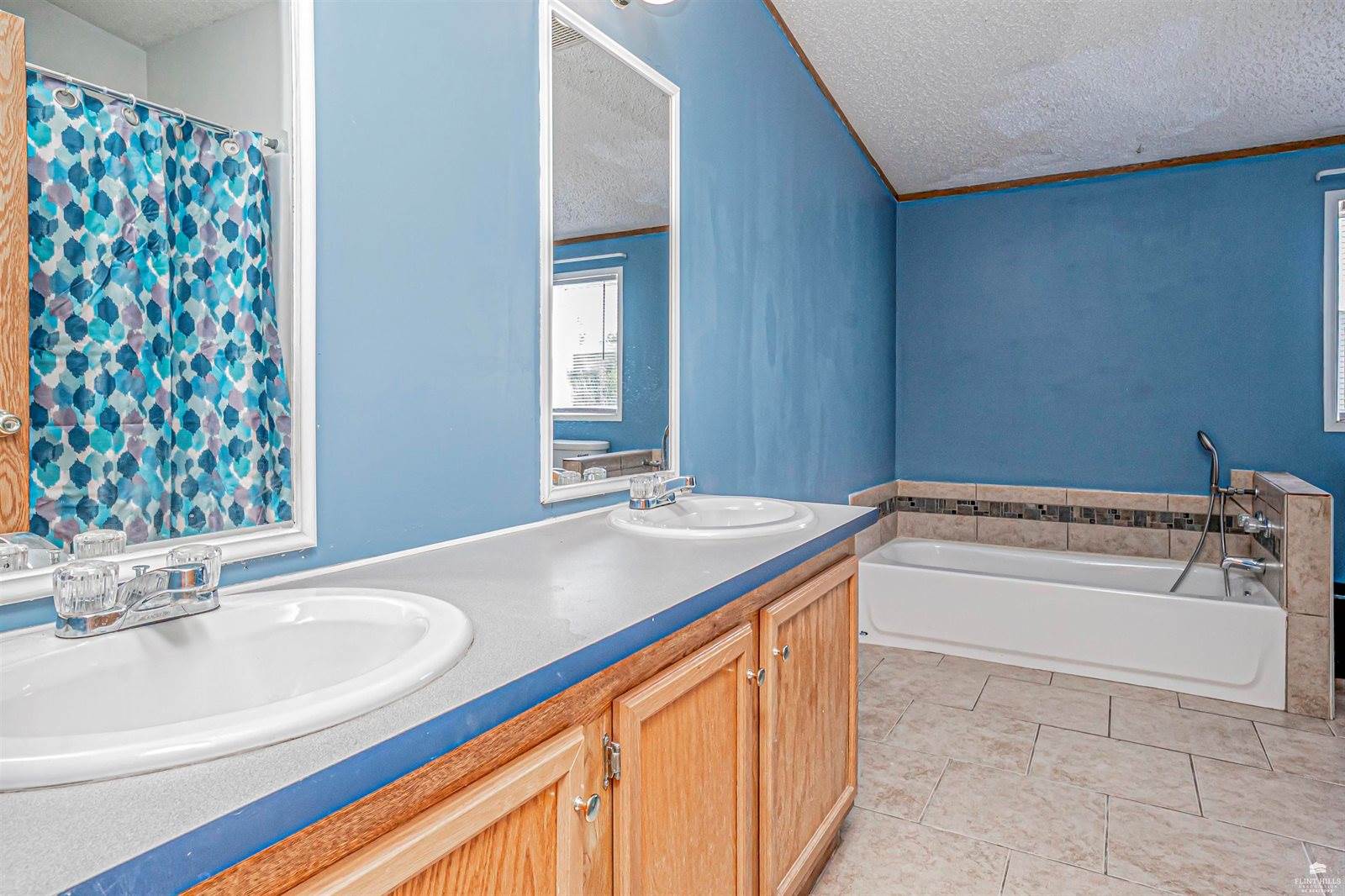 7028 North US 77, Milford, KS 66514