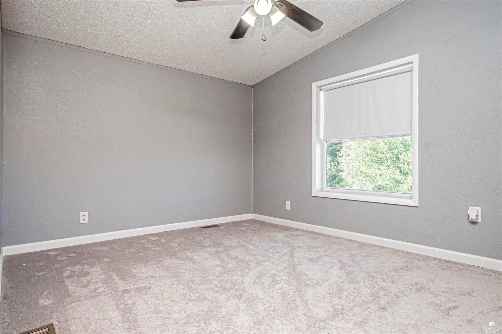 7028 North US 77, Milford, KS 66514