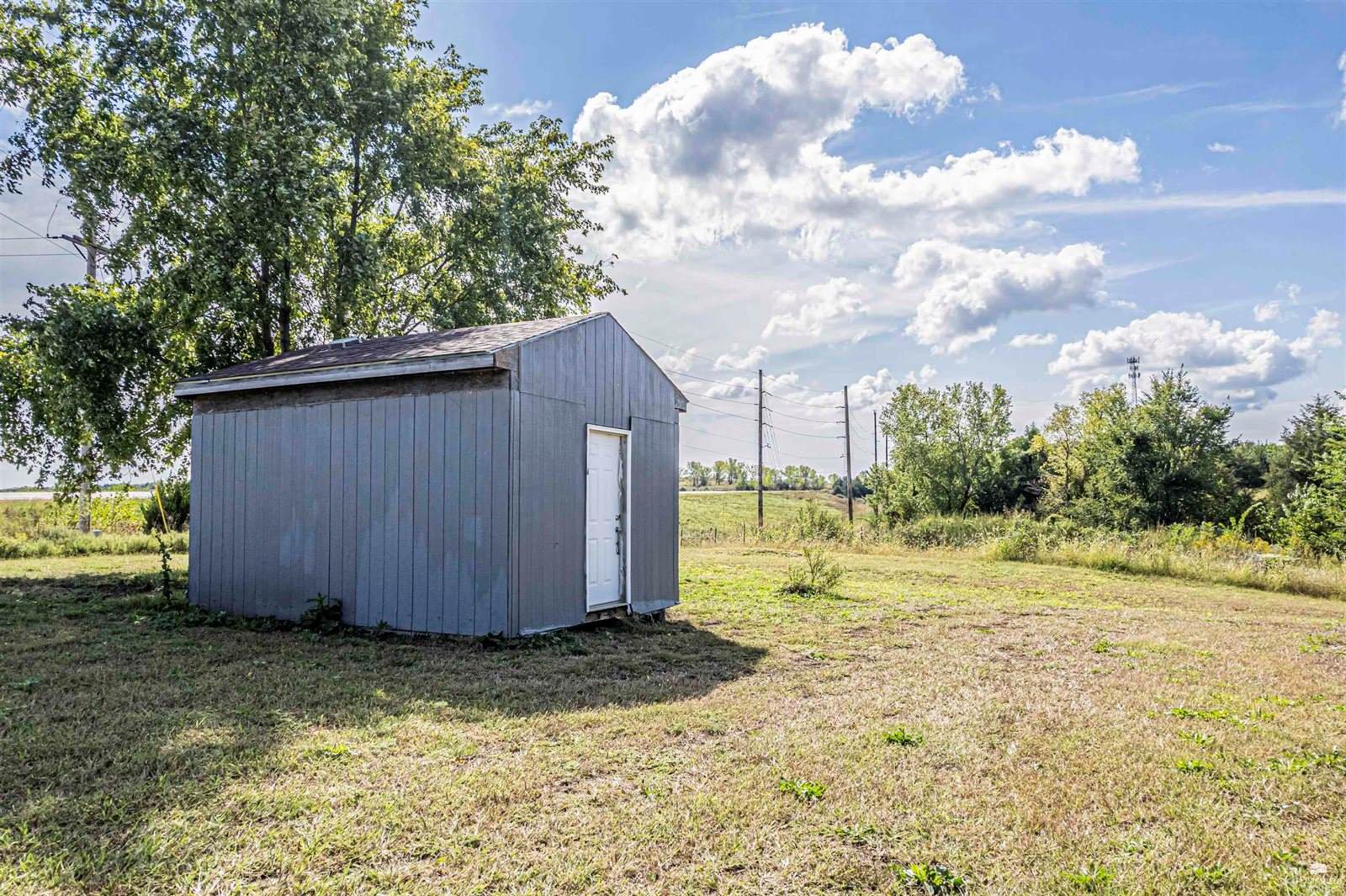 7028 North US 77, Milford, KS 66514