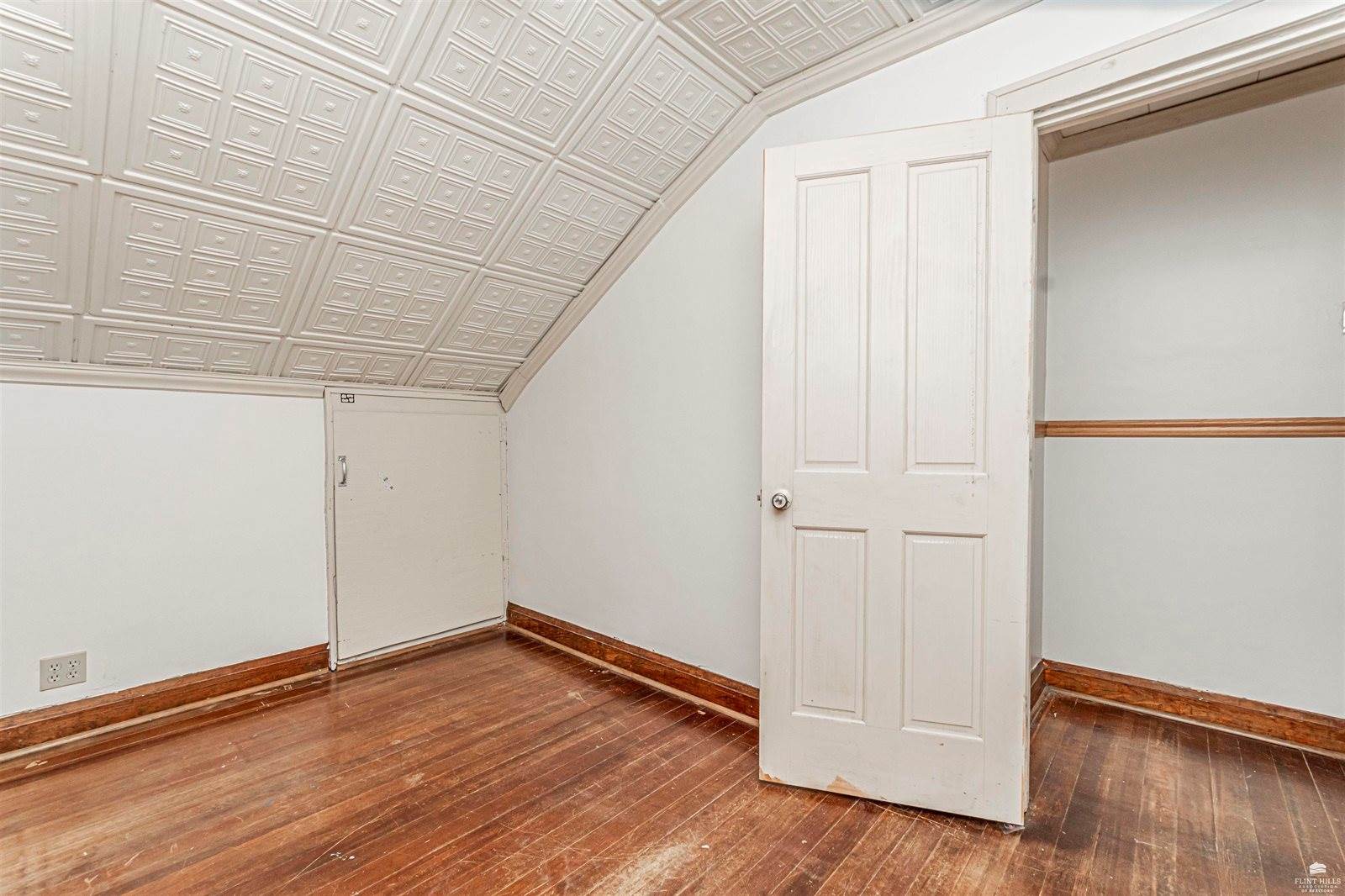 518 South Jefferson Street, Junction City, KS 66441