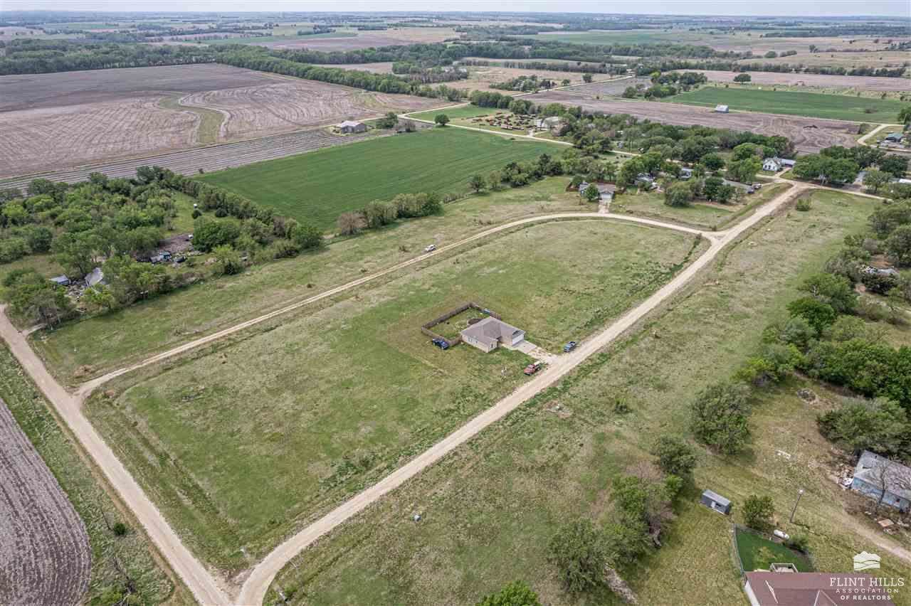 0 Mapleway, Woodbine, KS 67492