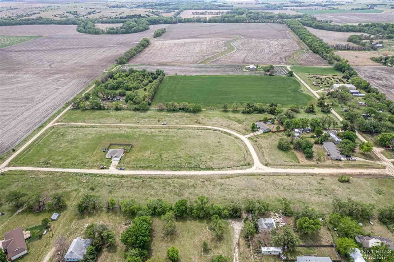 0 Mapleway, Woodbine, KS 67492