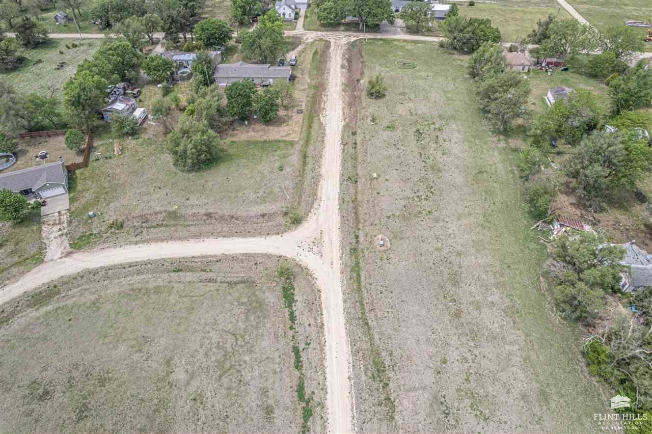 0 Mapleway, Woodbine, KS 67492