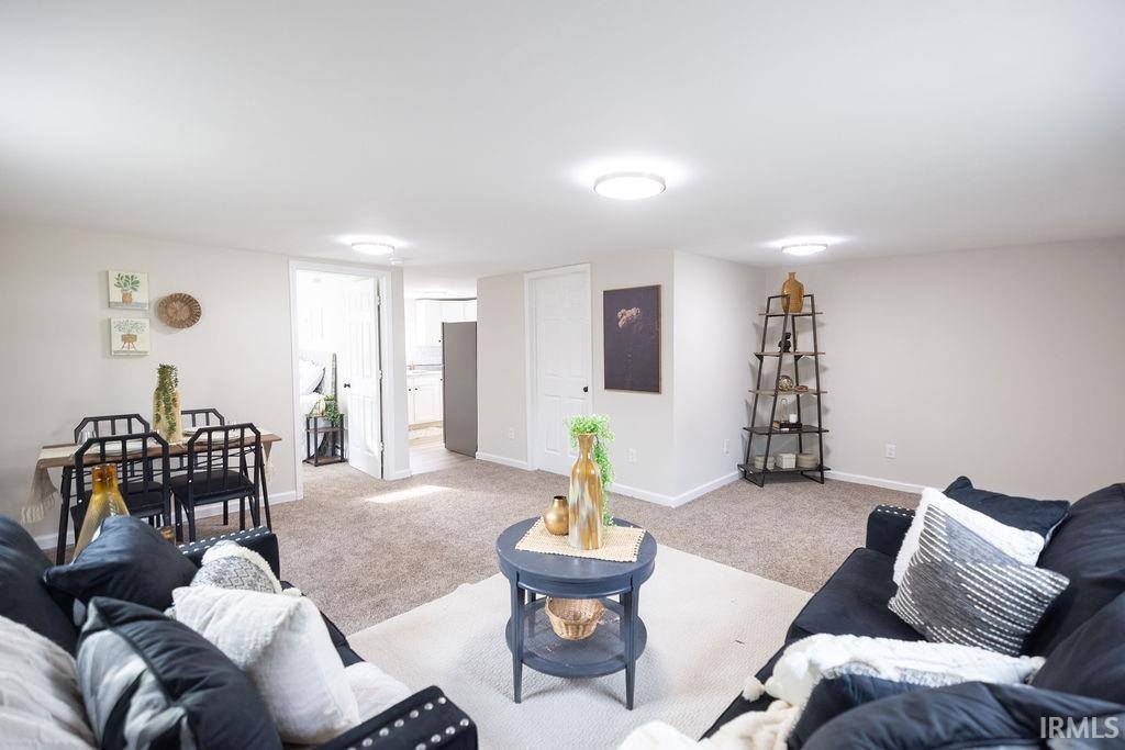 1025 E Washington Street, Muncie, IN 47305