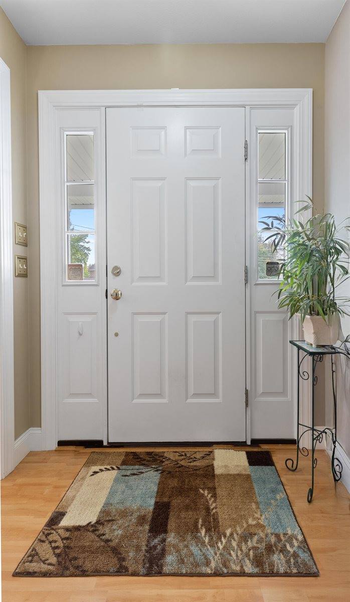 58 Kira Drive, Bangor, ME 04401