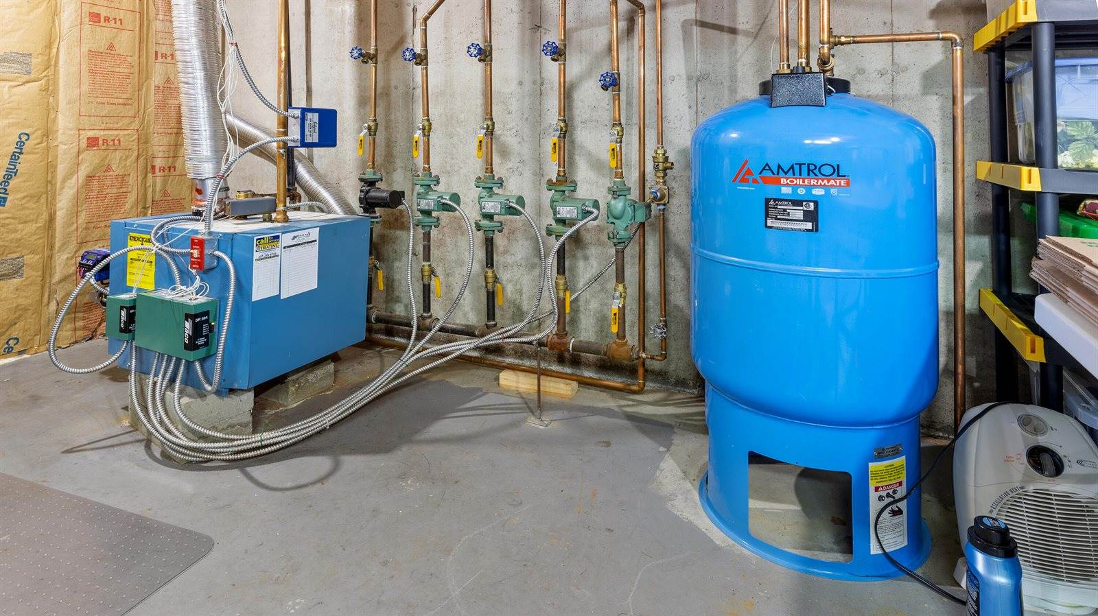 58 Kira Drive, Bangor, ME 04401