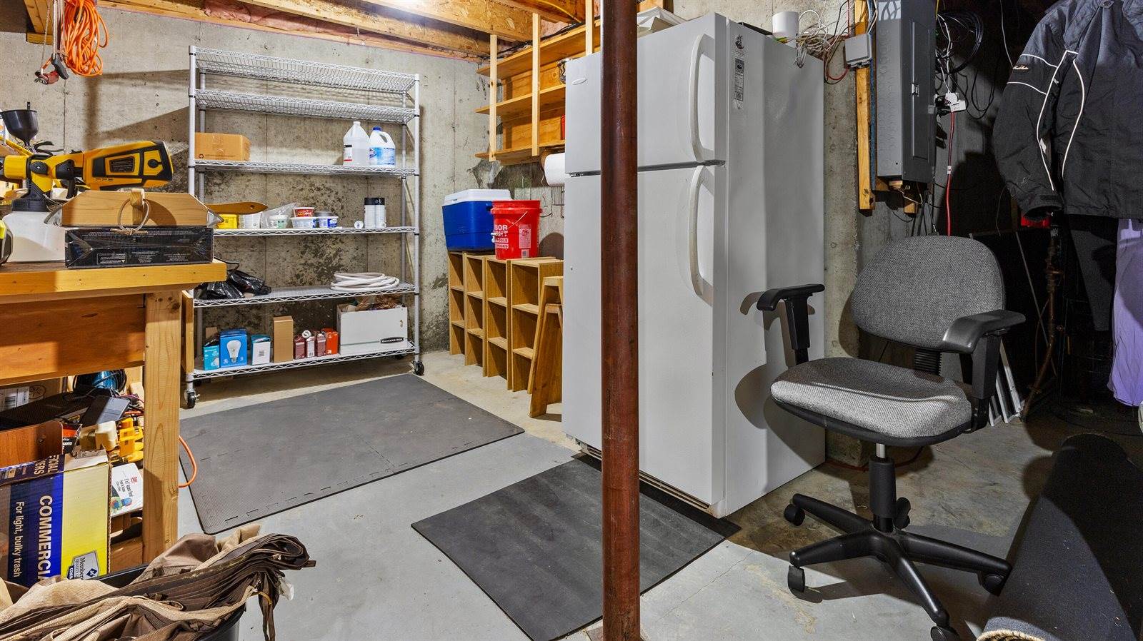 58 Kira Drive, Bangor, ME 04401