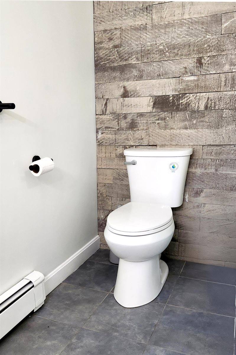 16 McDougal Drive, Hermon, ME 04401