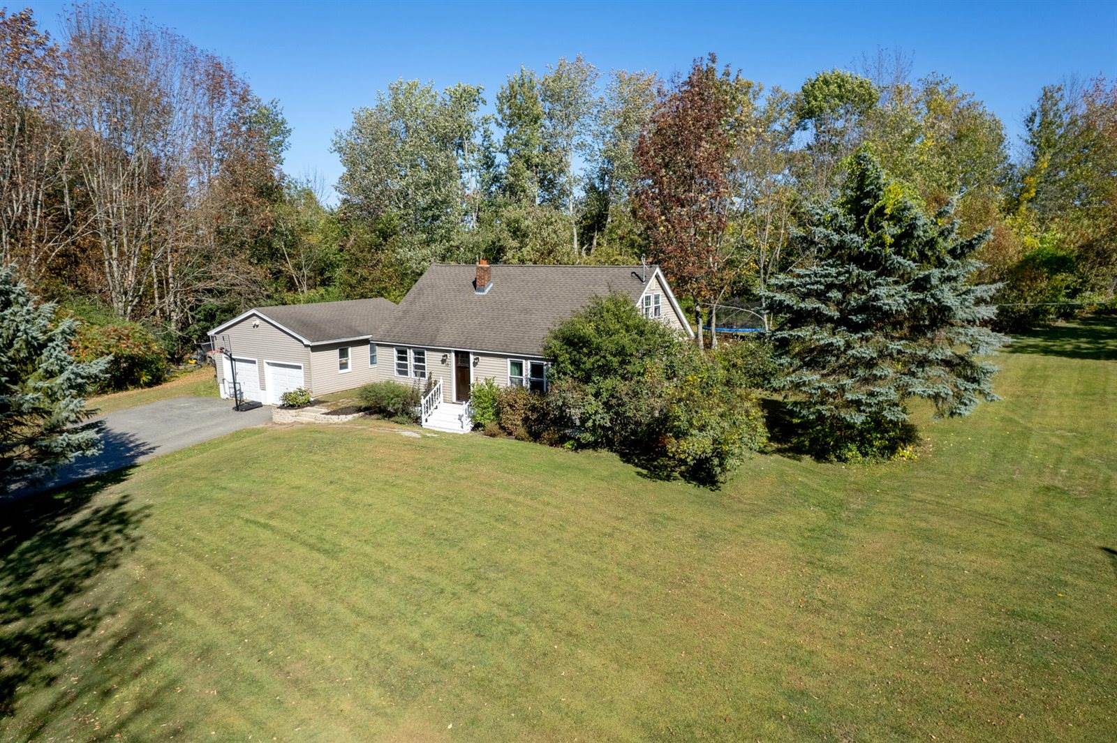 16 McDougal Drive, Hermon, ME 04401