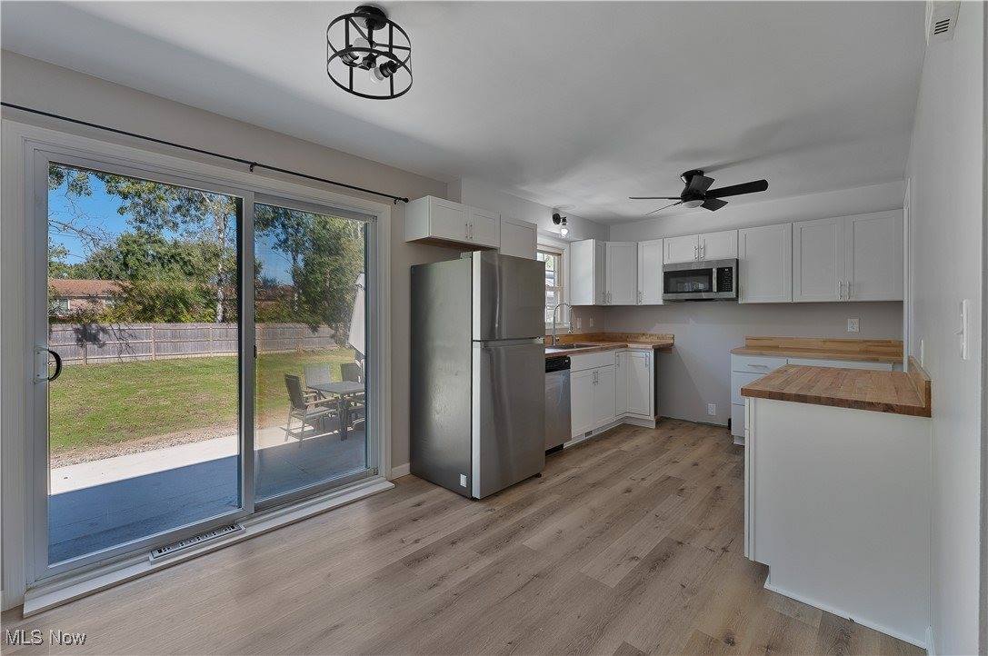 419 Carriage Hill Drive, Canfield, OH 44406