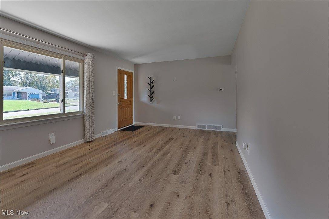 419 Carriage Hill Drive, Canfield, OH 44406