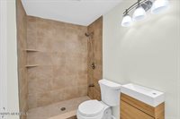 7 Gravelly Point Road, Highlands, NJ 07732