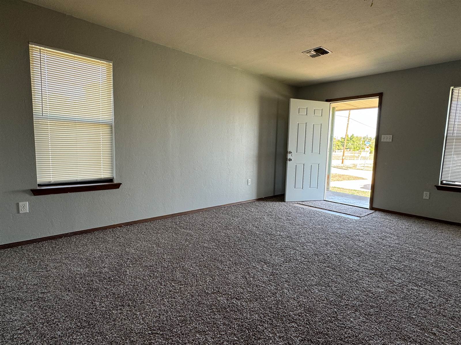 212 NW 14th, A&B, Lawton, OK 73507