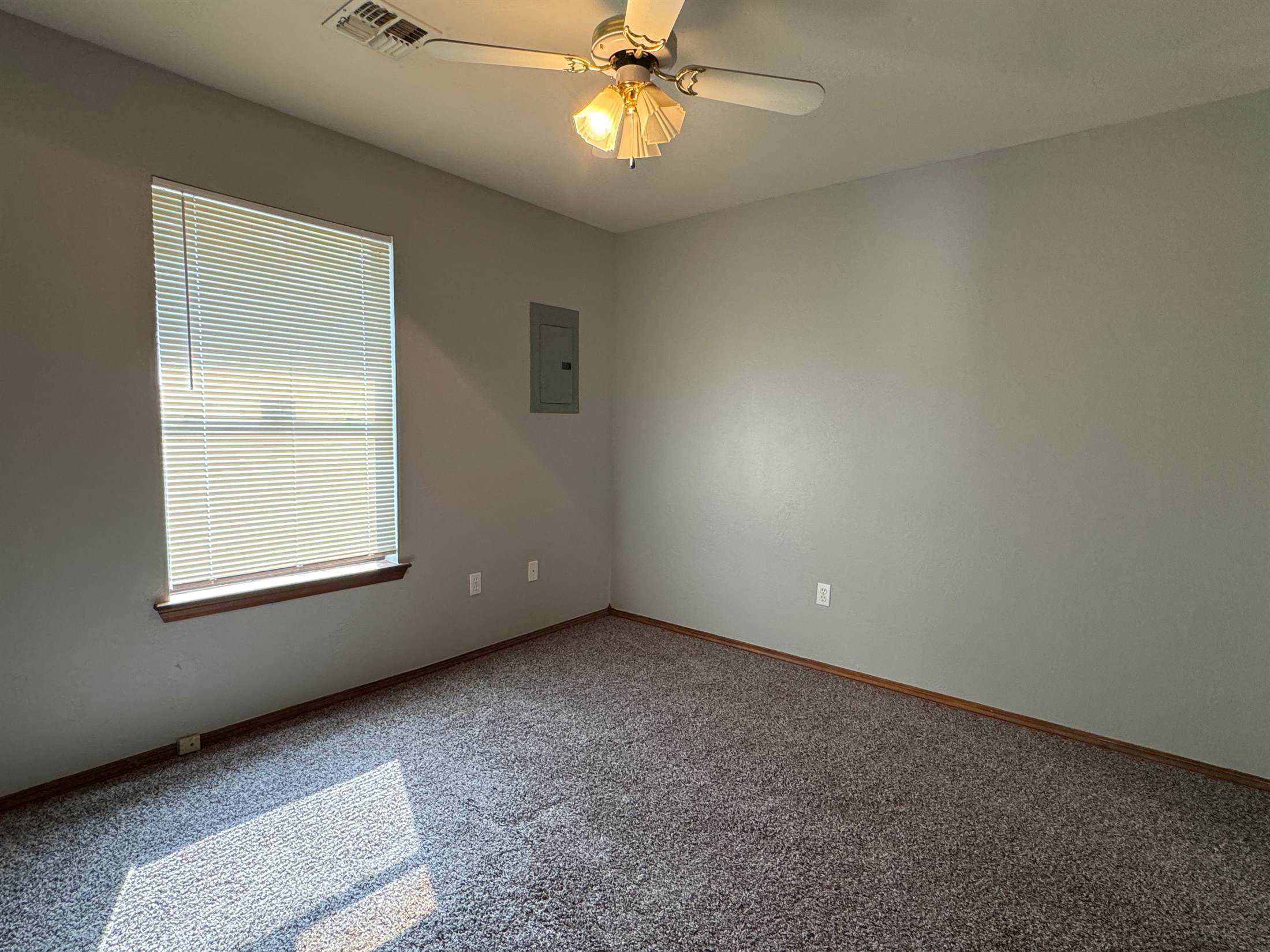 212 NW 14th, A&B, Lawton, OK 73507