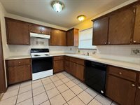 212 NW 14th, A&B, Lawton, OK 73507