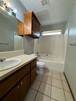 212 NW 14th, A&B, Lawton, OK 73507