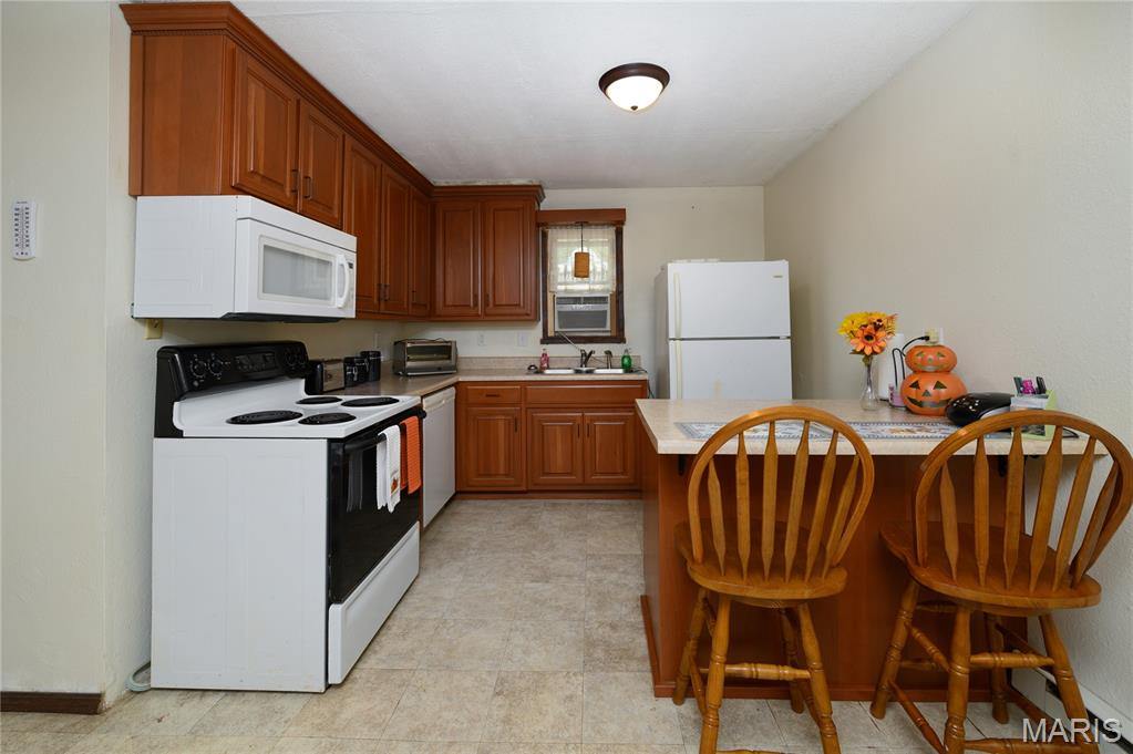 15775 Hallmark Lane, Saint Robert, MO 65584