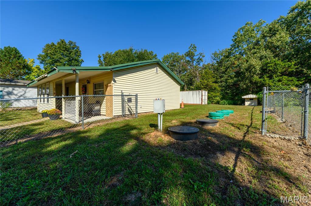 15775 Hallmark Lane, Saint Robert, MO 65584