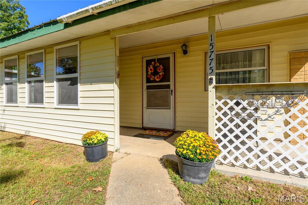 15775 Hallmark Lane, Saint Robert, MO 65584