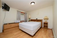 15775 Hallmark Lane, Saint Robert, MO 65584