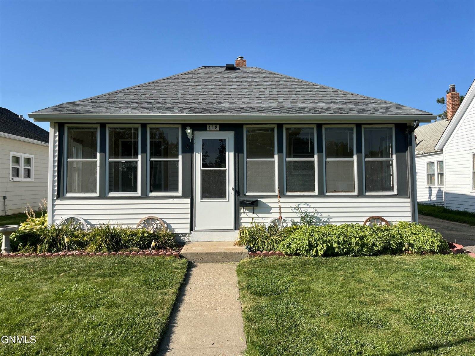 418 6th Street West, Williston, ND 58801