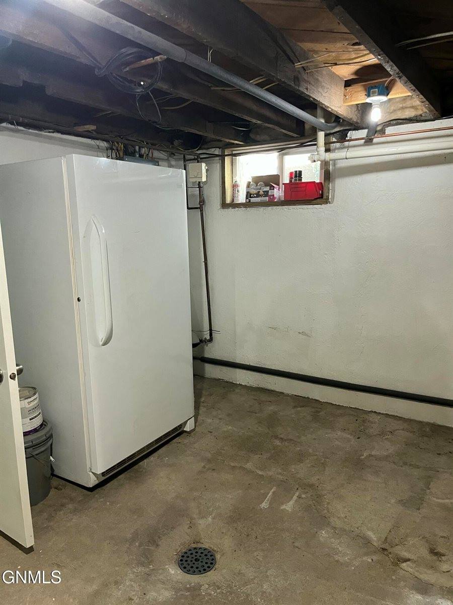 418 6th Street West, Williston, ND 58801