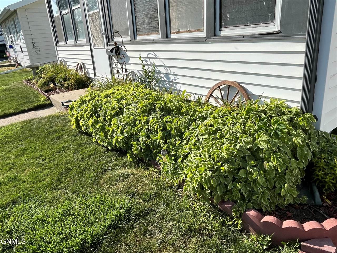 418 6th Street West, Williston, ND 58801