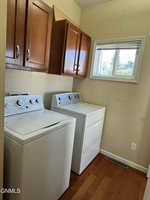 418 6th Street West, Williston, ND 58801