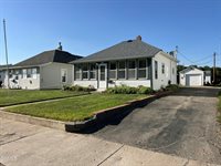 418 6th Street West, Williston, ND 58801