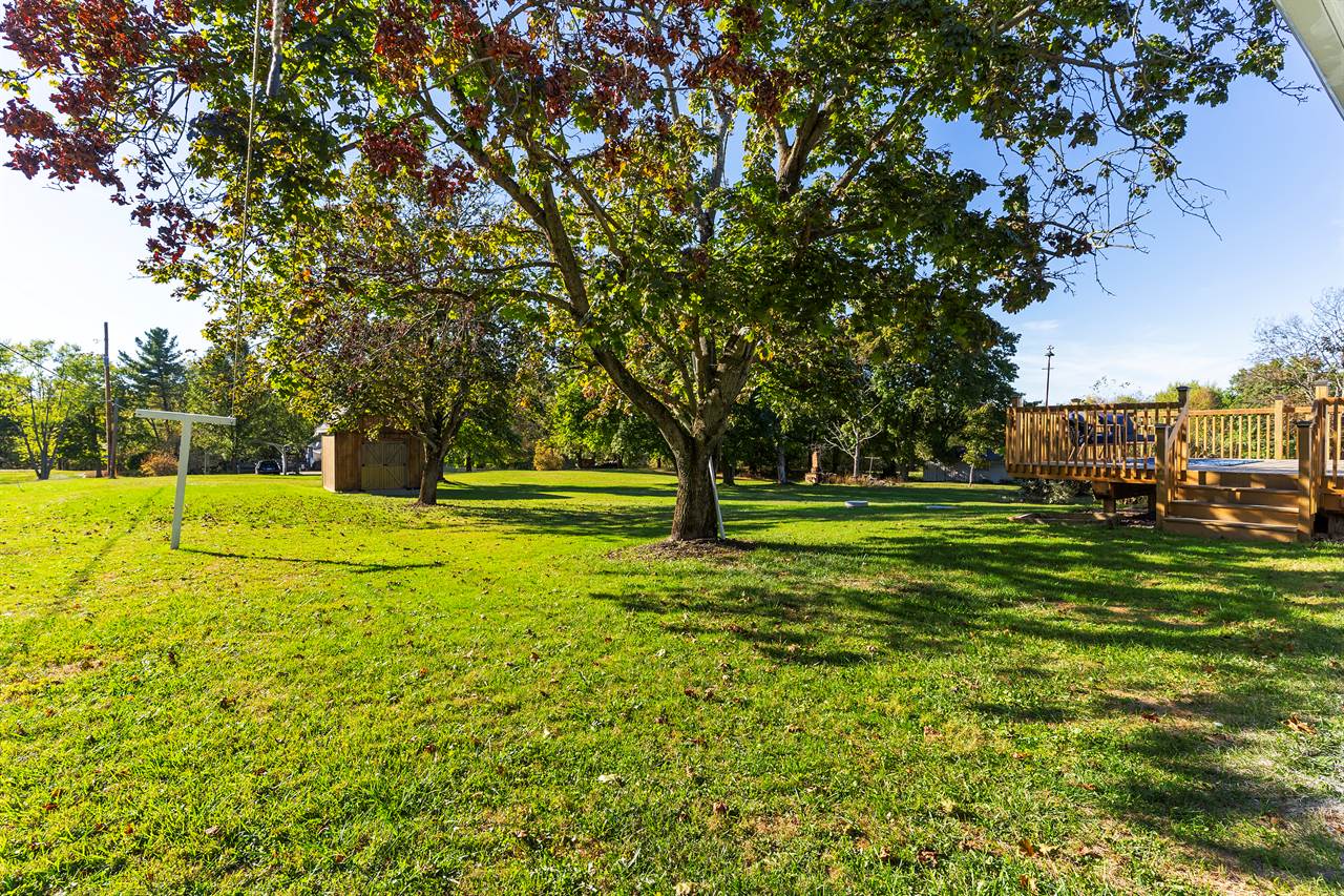 1835 Homeworth Rd, Alliance, OH 44601