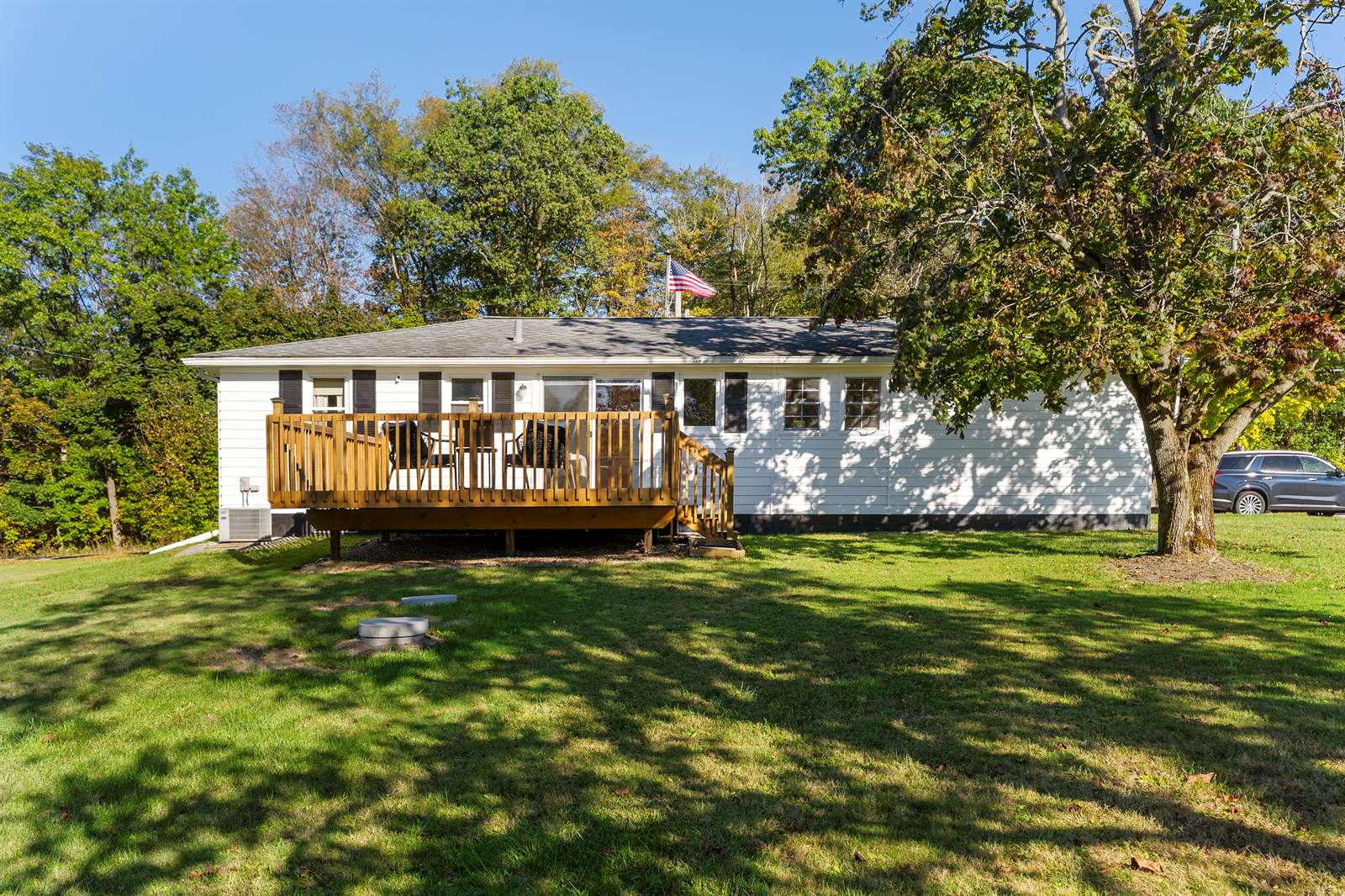 1835 Homeworth Rd, Alliance, OH 44601