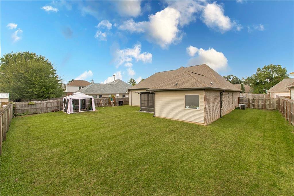 28651 Water Oak Loop, Ponchatoula, LA 70454