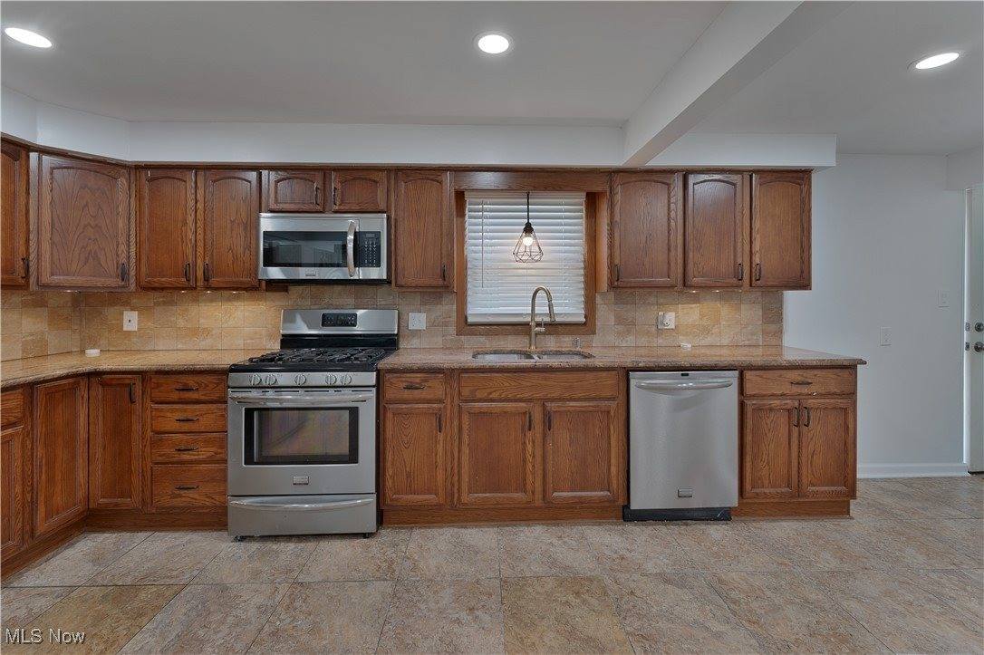 491 Spring Street, Struthers, OH 44471