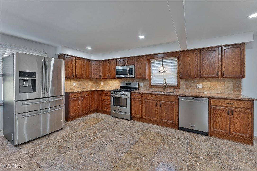 491 Spring Street, Struthers, OH 44471