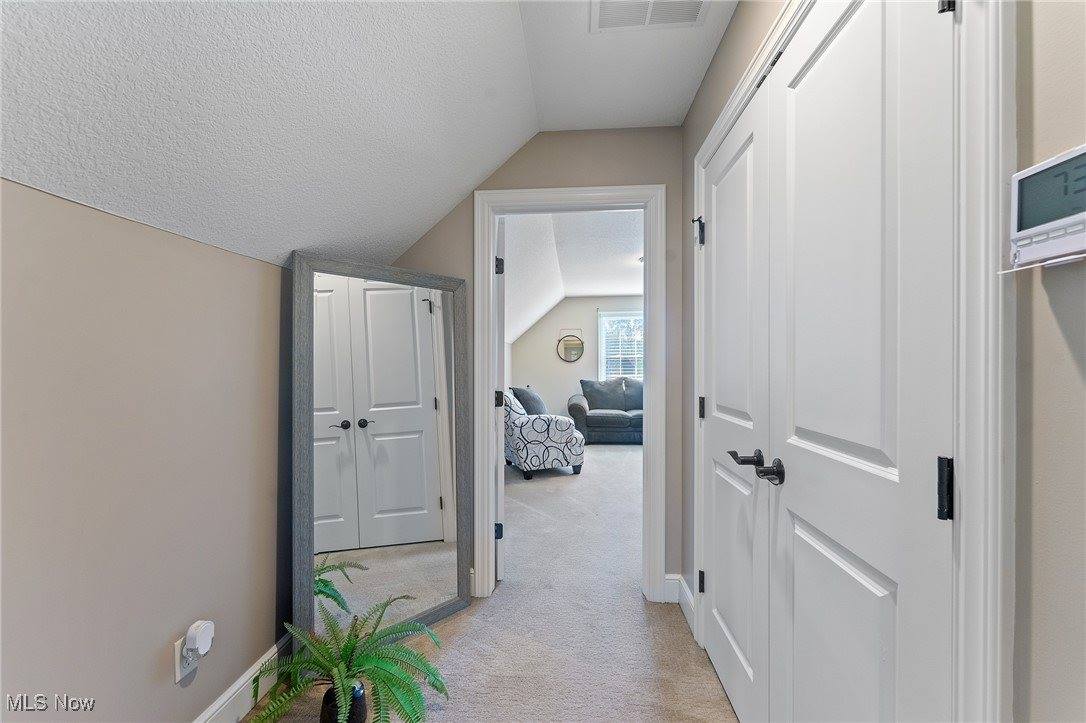 7245 Hanbury Close, Canfield, OH 44406