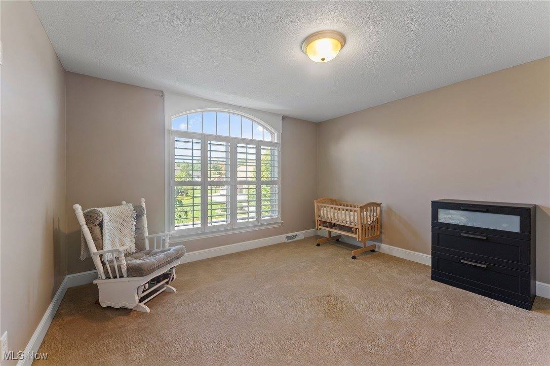 7245 Hanbury Close, Canfield, OH 44406