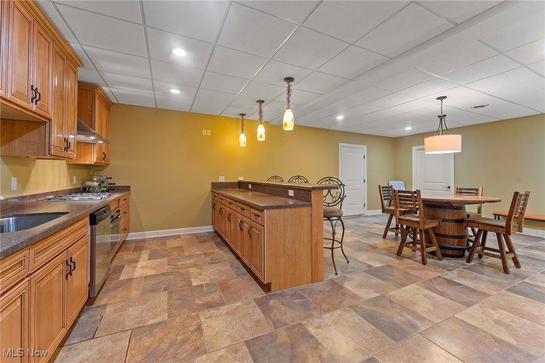 7245 Hanbury Close, Canfield, OH 44406