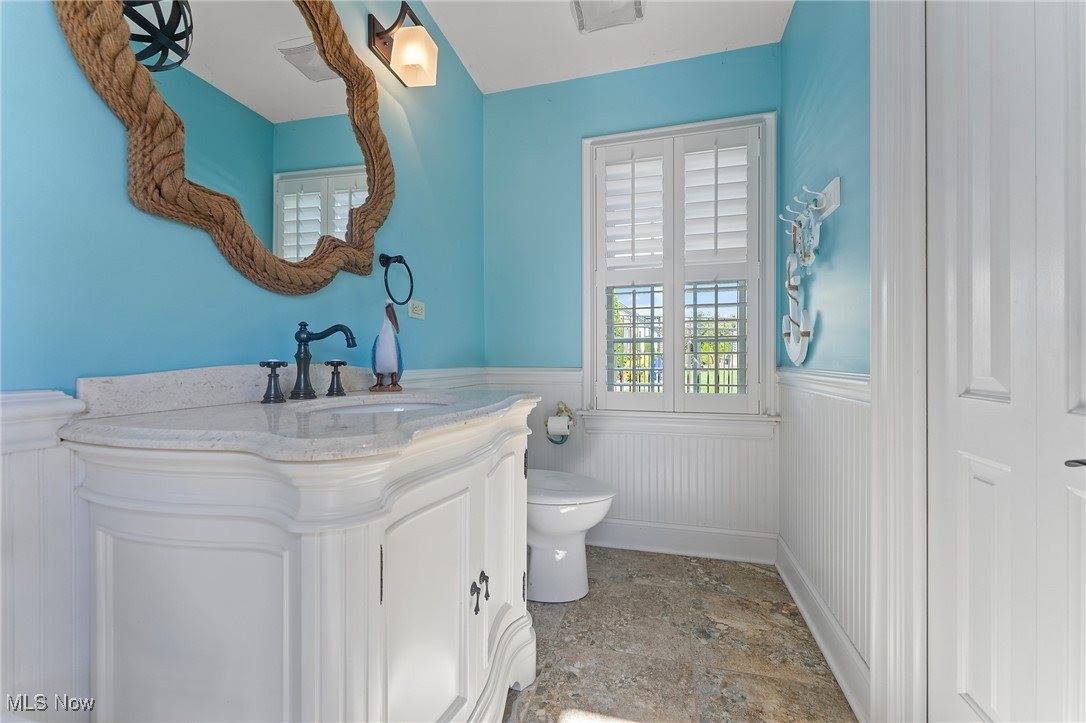 7245 Hanbury Close, Canfield, OH 44406