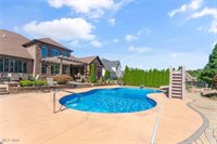 7245 Hanbury Close, Canfield, OH 44406