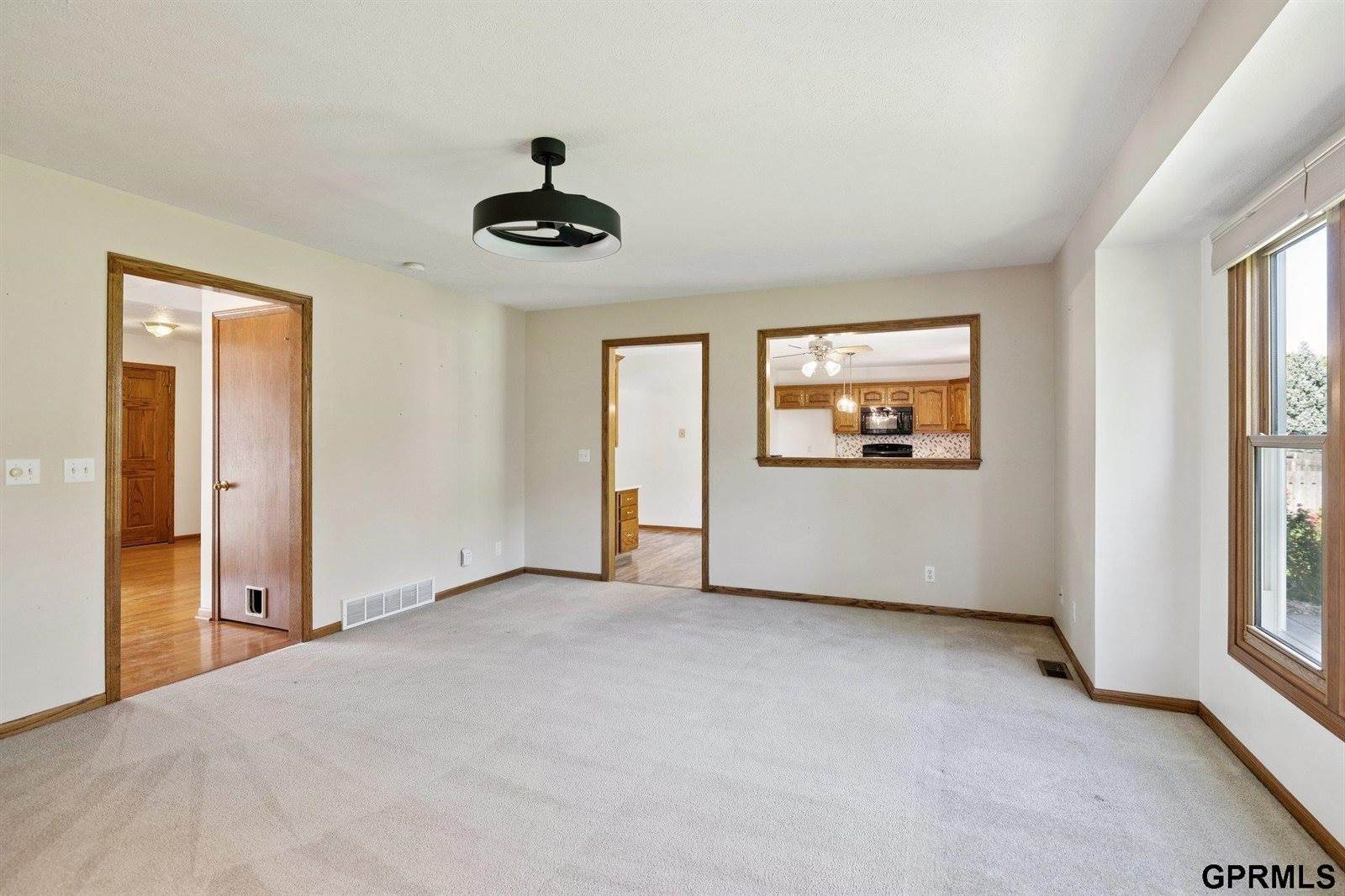 6441 South 159th Avenue, Omaha, NE 68135