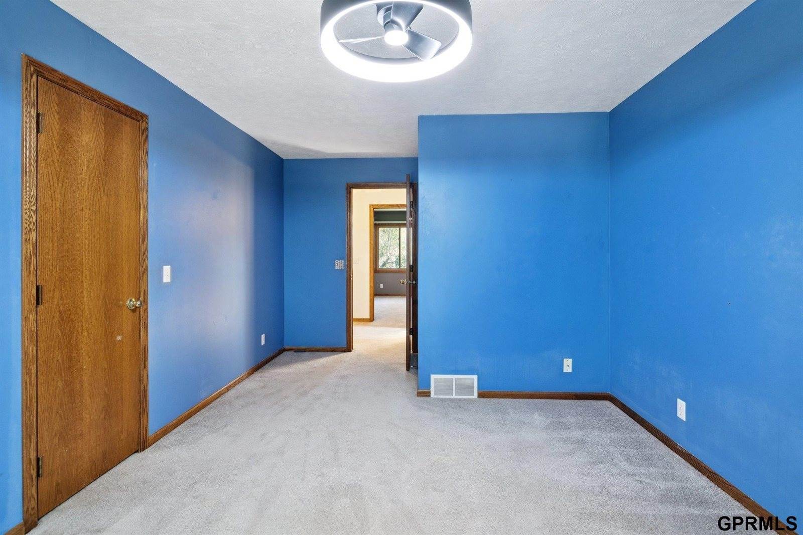 6441 South 159th Avenue, Omaha, NE 68135