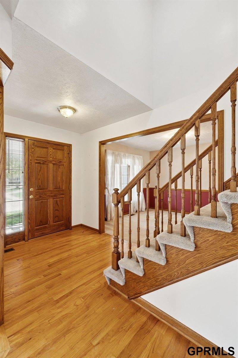 6441 South 159th Avenue, Omaha, NE 68135