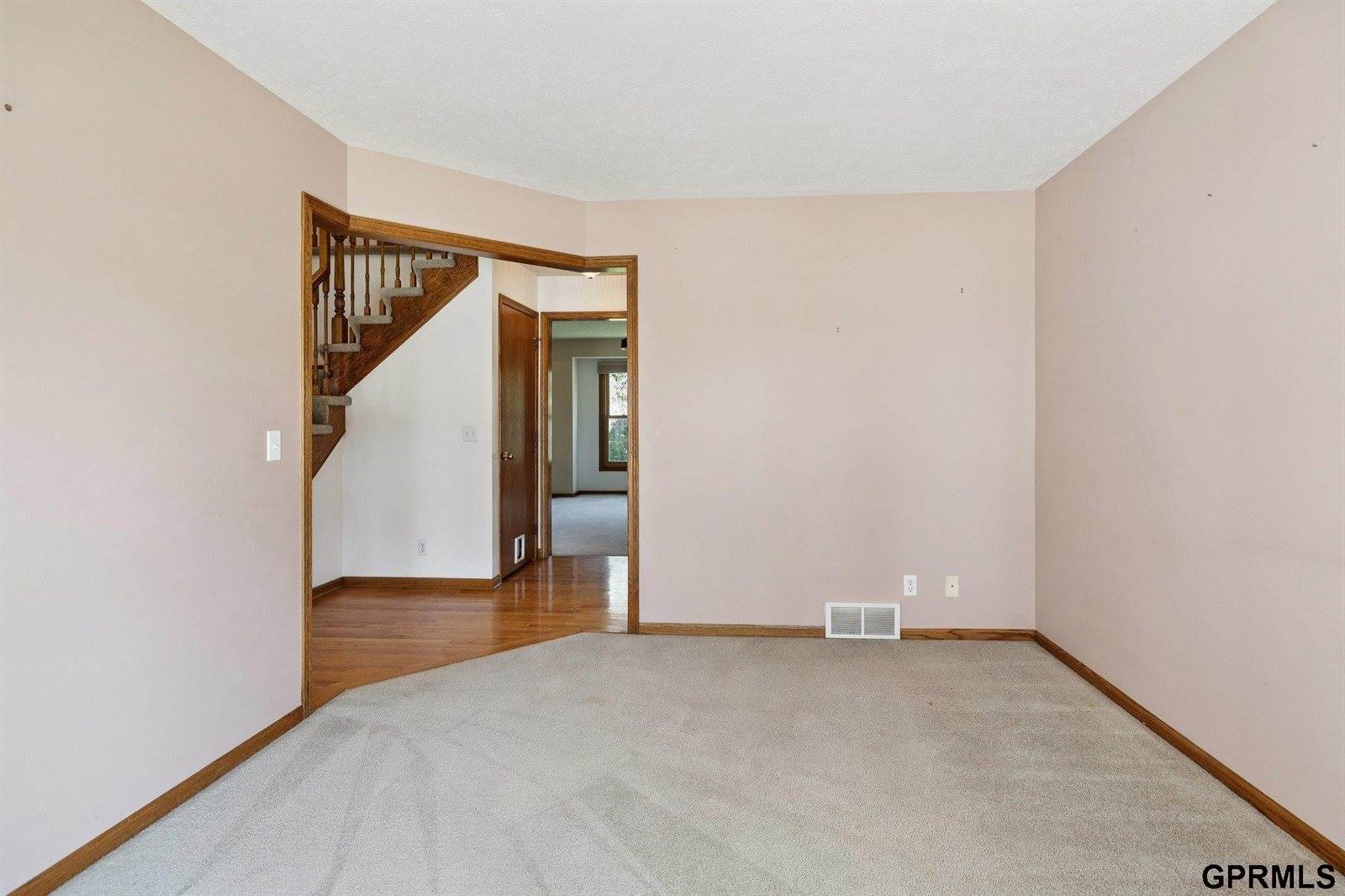 6441 South 159th Avenue, Omaha, NE 68135