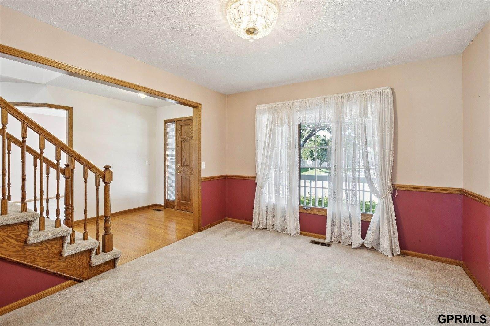 6441 South 159th Avenue, Omaha, NE 68135